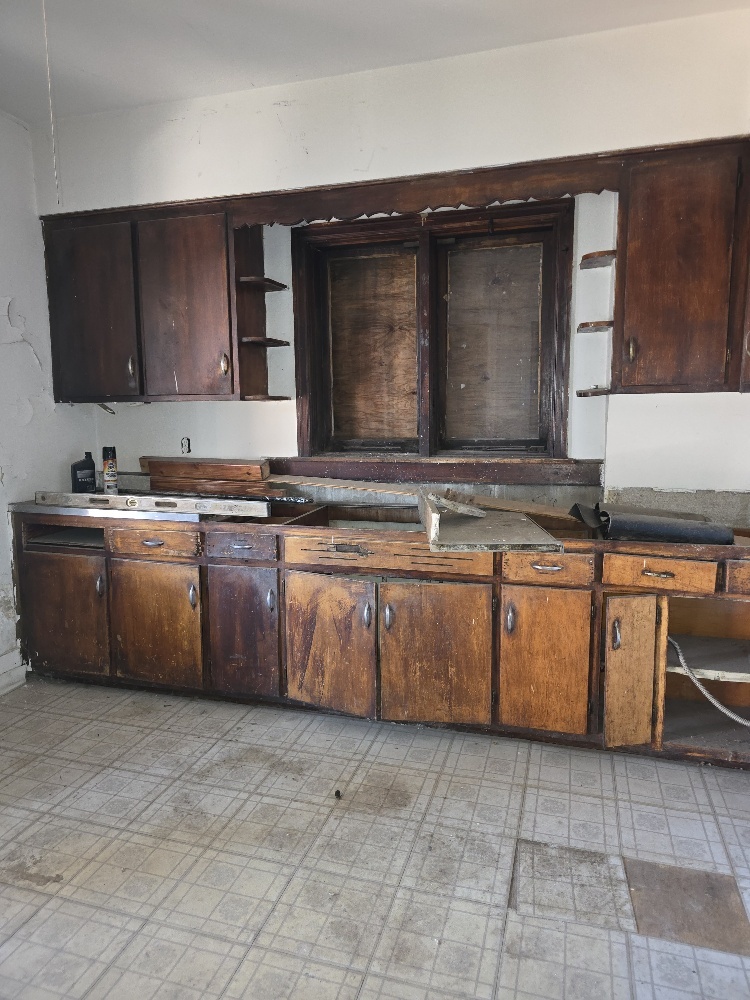 13440-13442 Western Avenue Property Photo 23