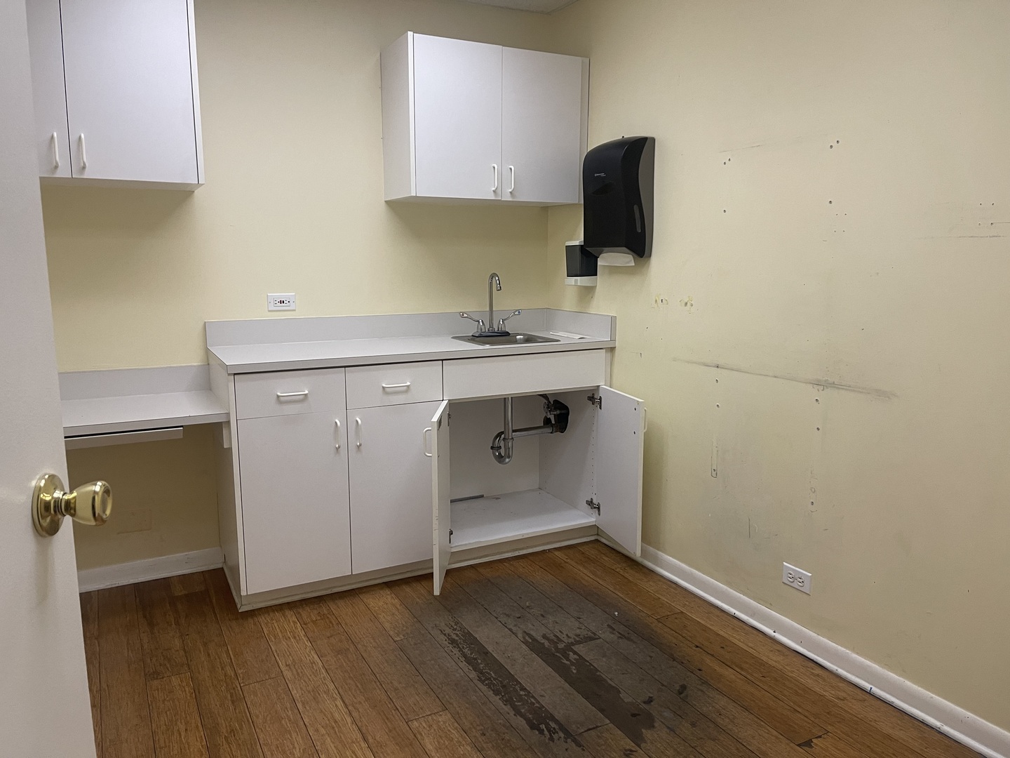 69 N Broadway Street 69-73 Property Photo 11