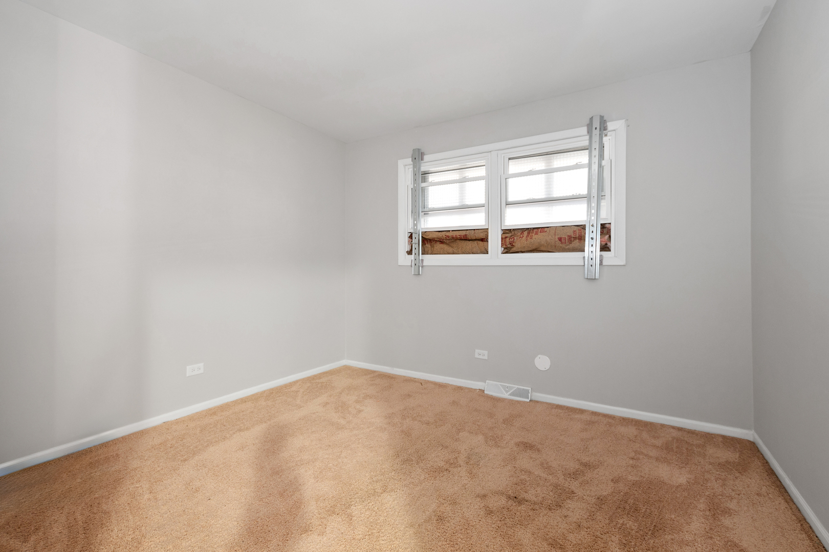 17820 Tanglewood Court Property Photo 8