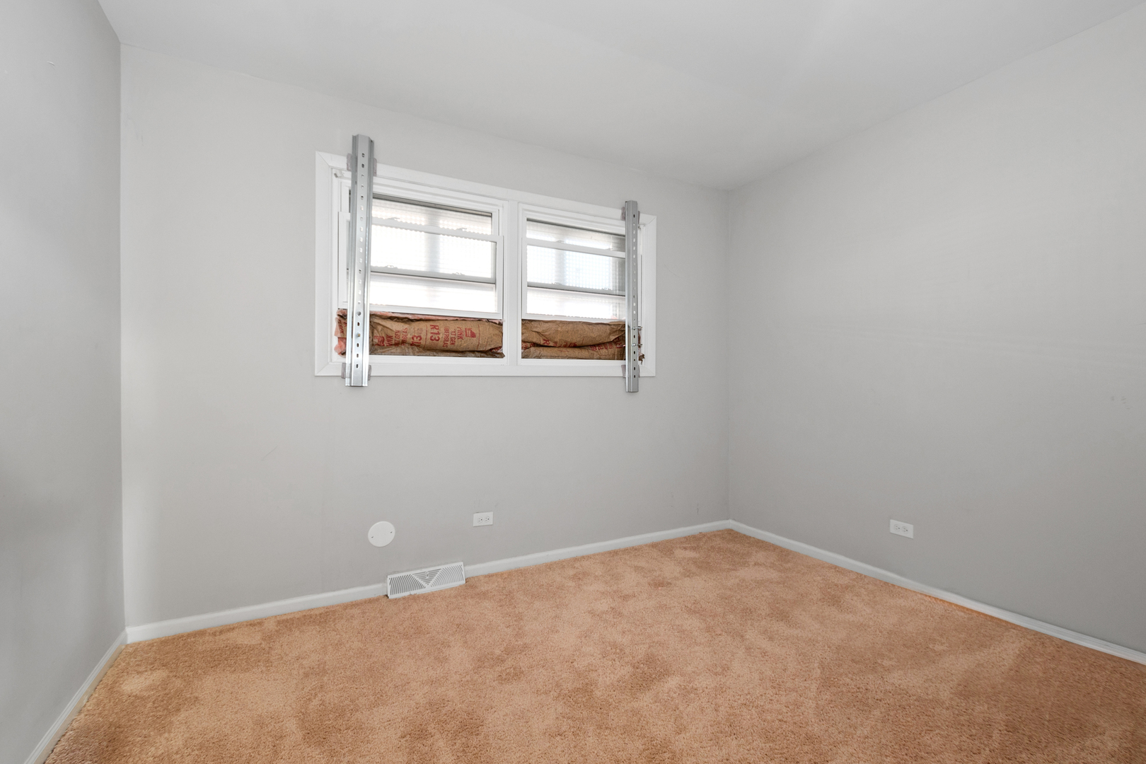 17820 Tanglewood Court Property Photo 9