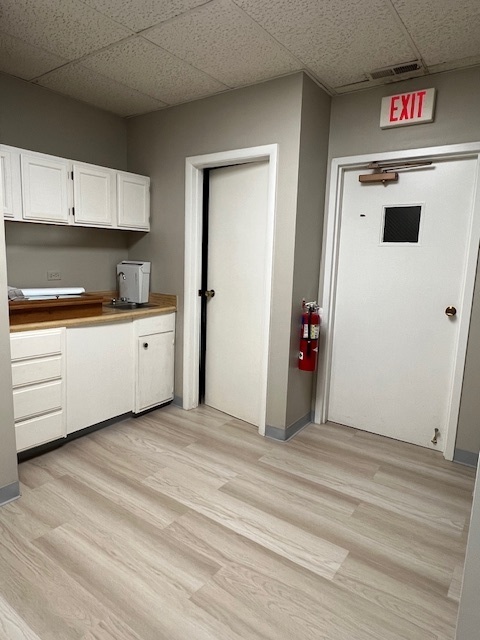 34 W Chicago Avenue Property Photo 5