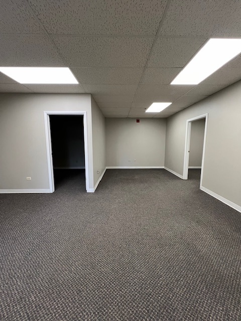 34 W Chicago Avenue Property Photo 7