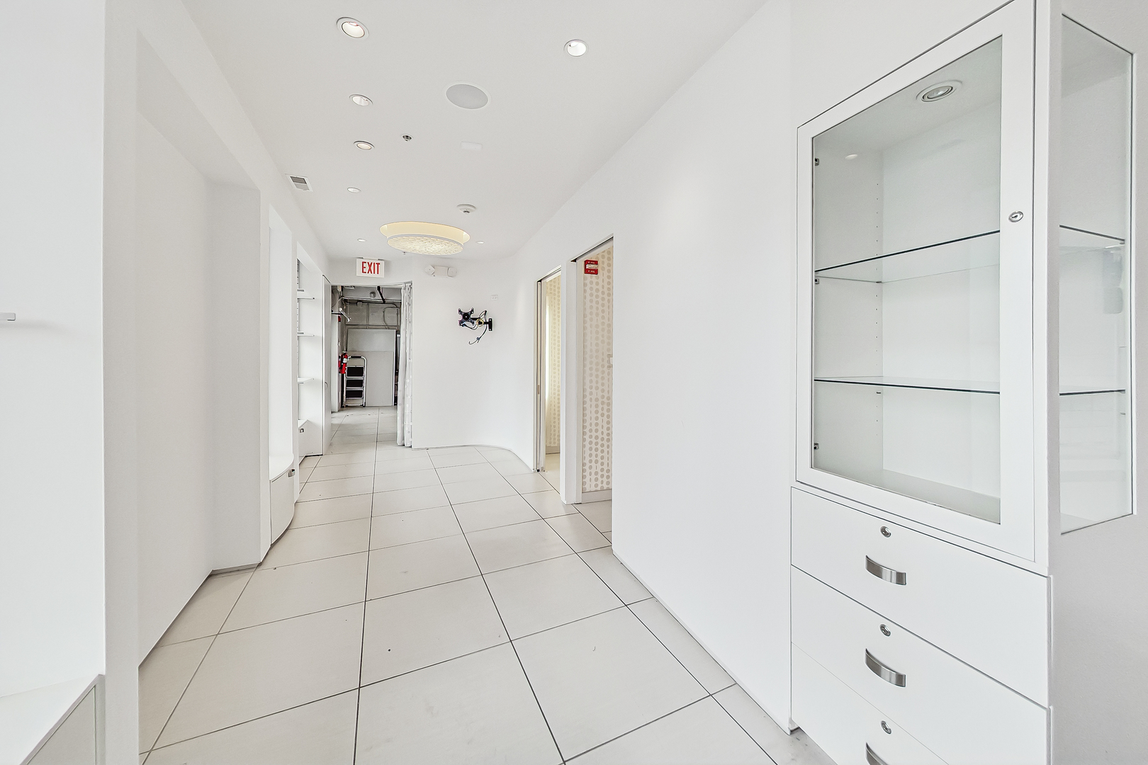 2611 Prairie Avenue Property Photo 15