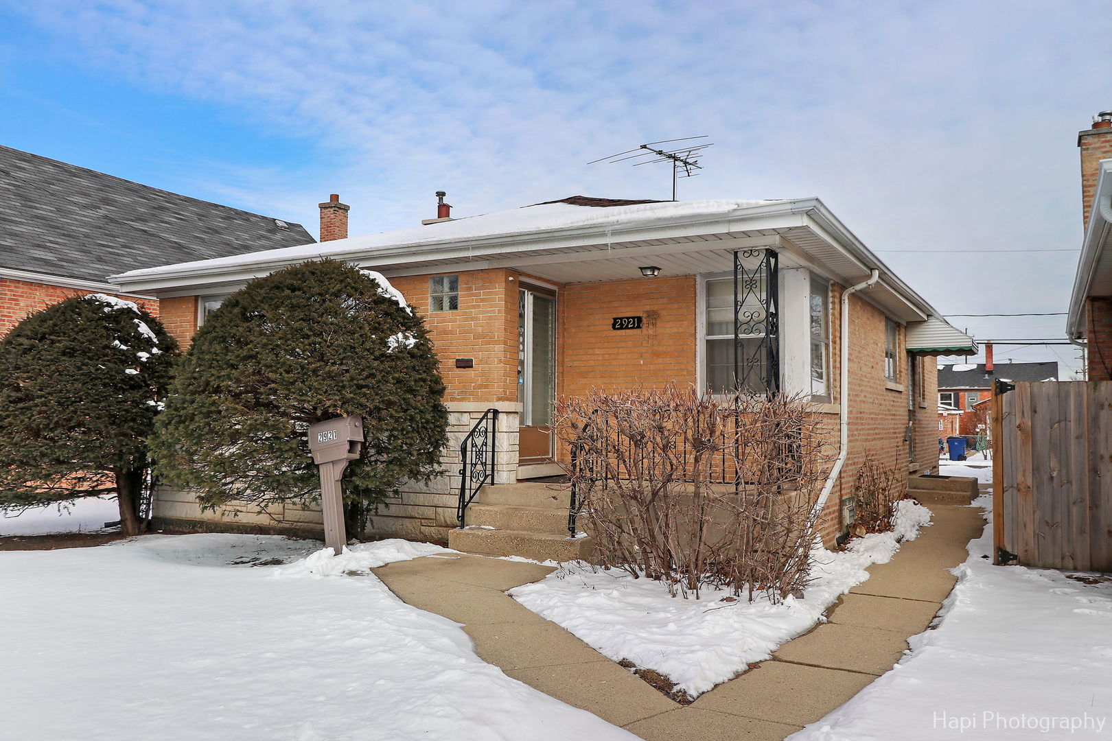 2921 Edgington Street Property Photo