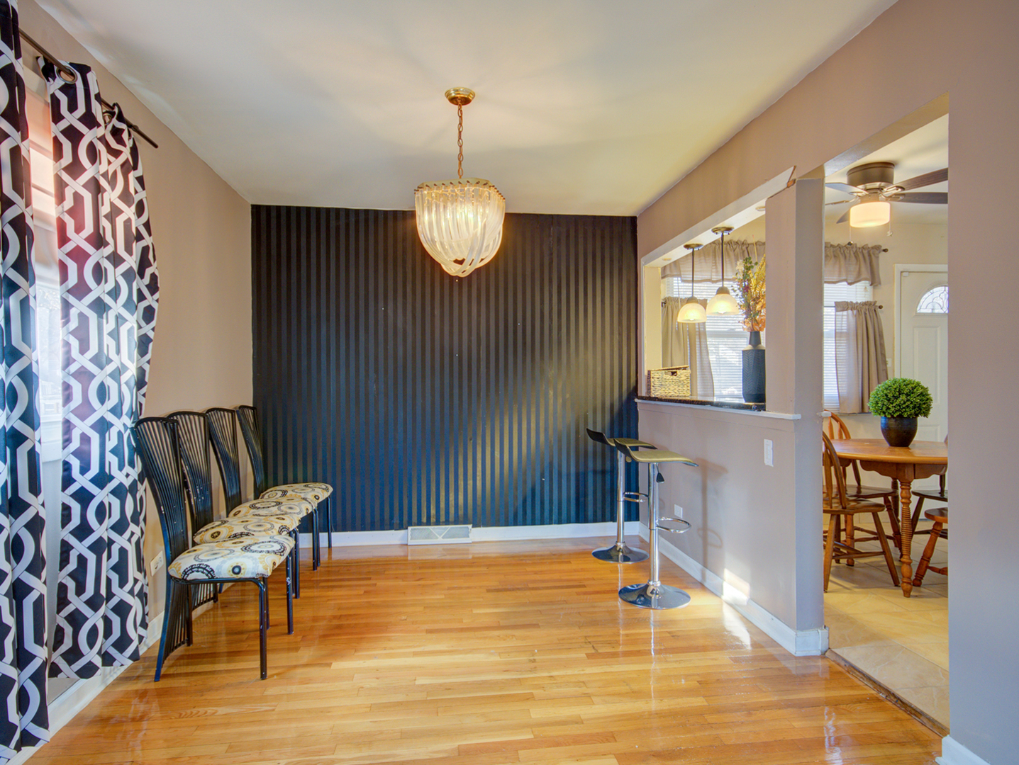 17022 Central Park Avenue Property Photo 4
