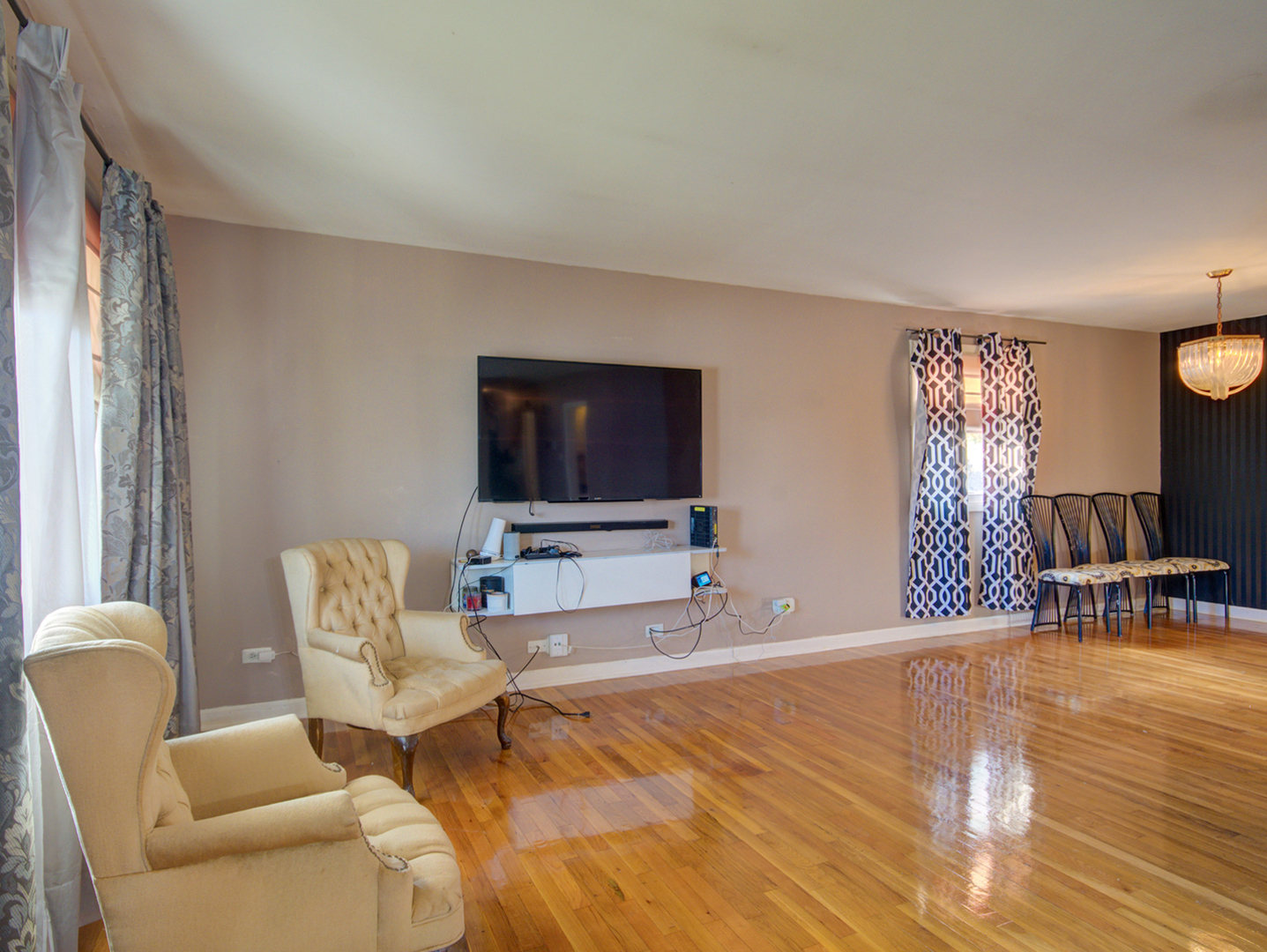 17022 Central Park Avenue Property Photo 5