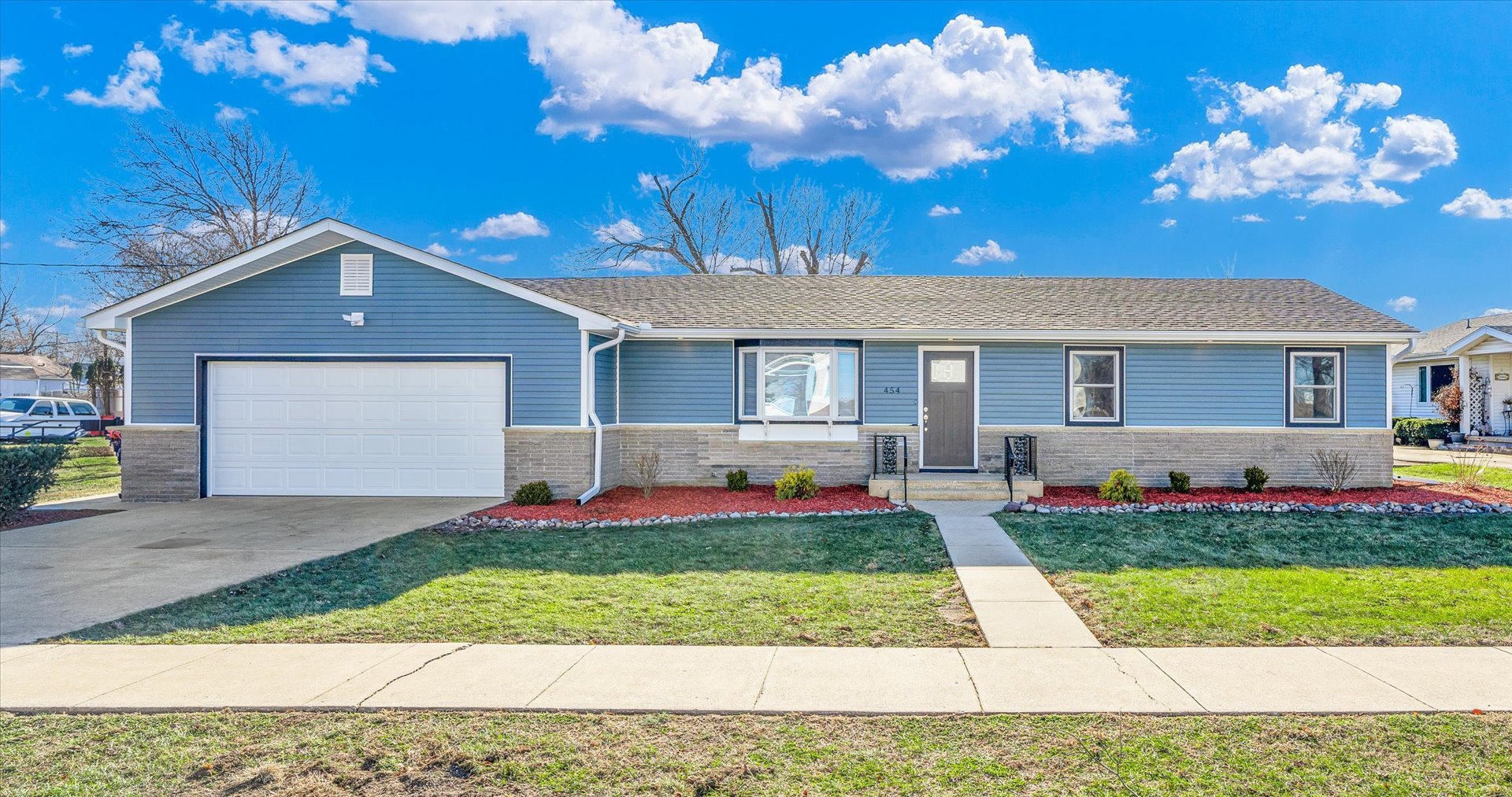 Cissna Park Real Estate Listings Main Image