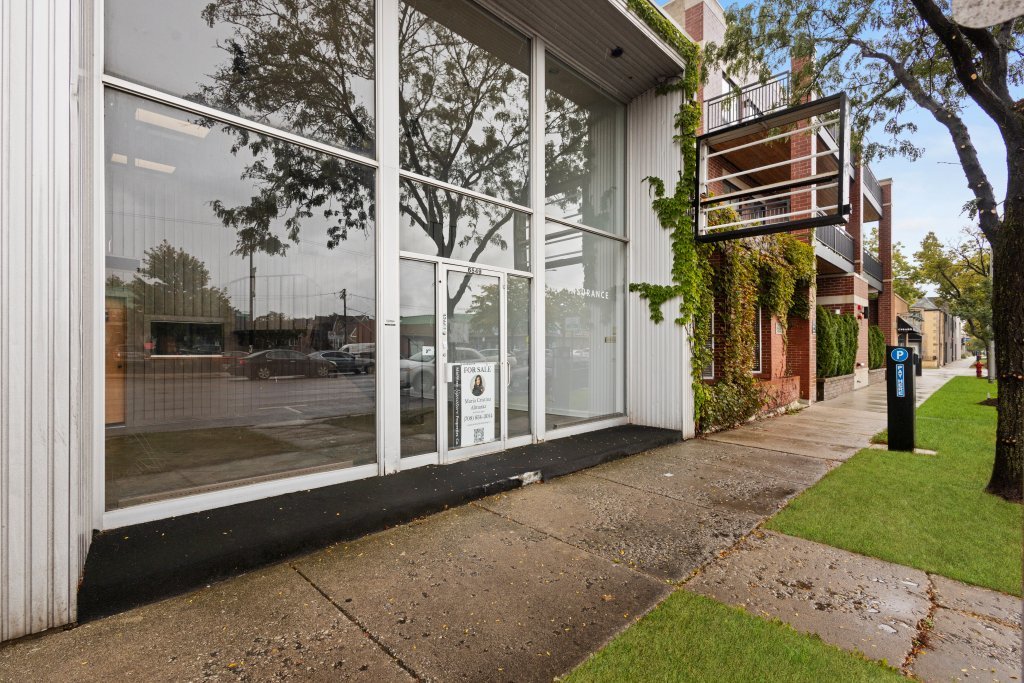 6549 North Avenue Property Photo 3
