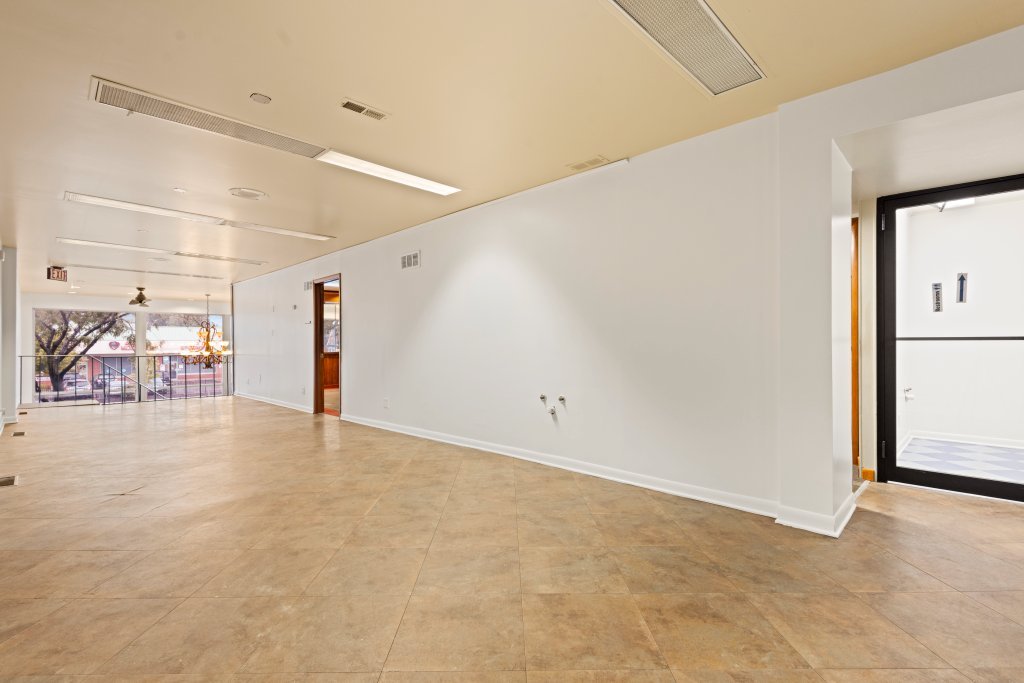 6549 North Avenue Property Photo 8