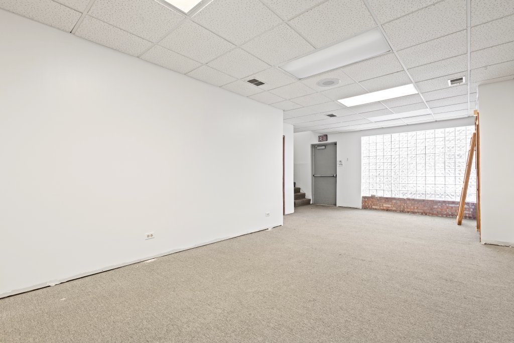 6549 North Avenue Property Photo 11