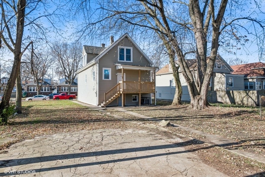 8019 S Woodlawn Avenue Property Photo 14