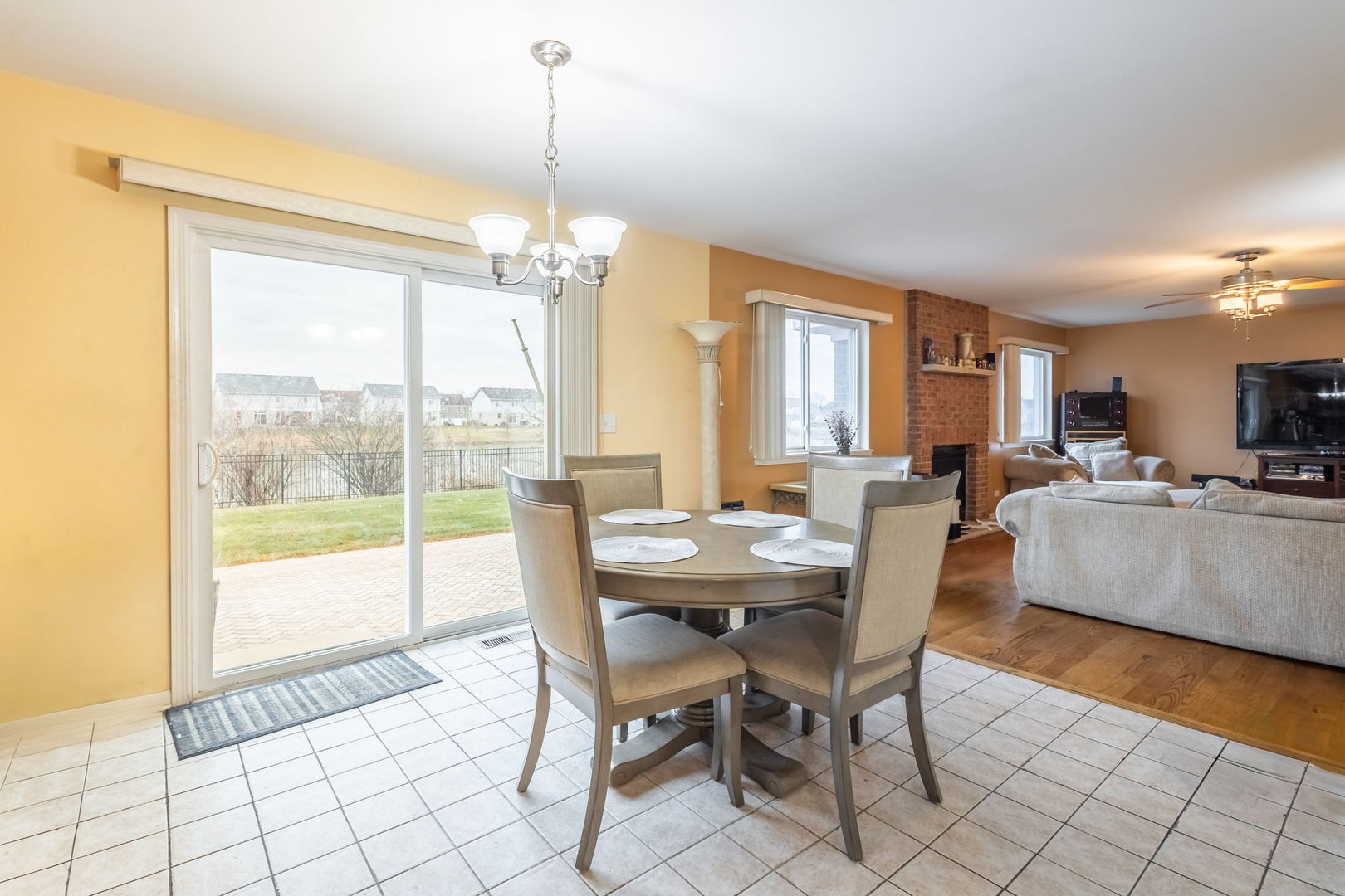 2285 Queensbridge Drive Property Photo 10