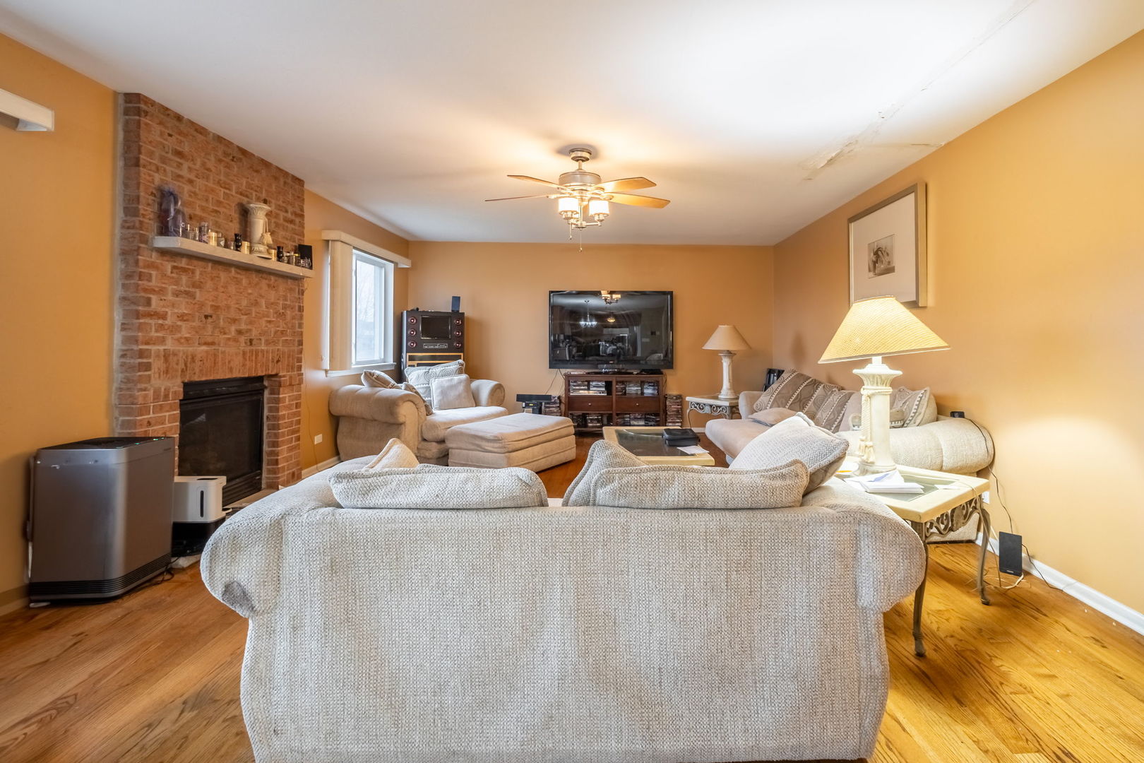 2285 Queensbridge Drive Property Photo 11