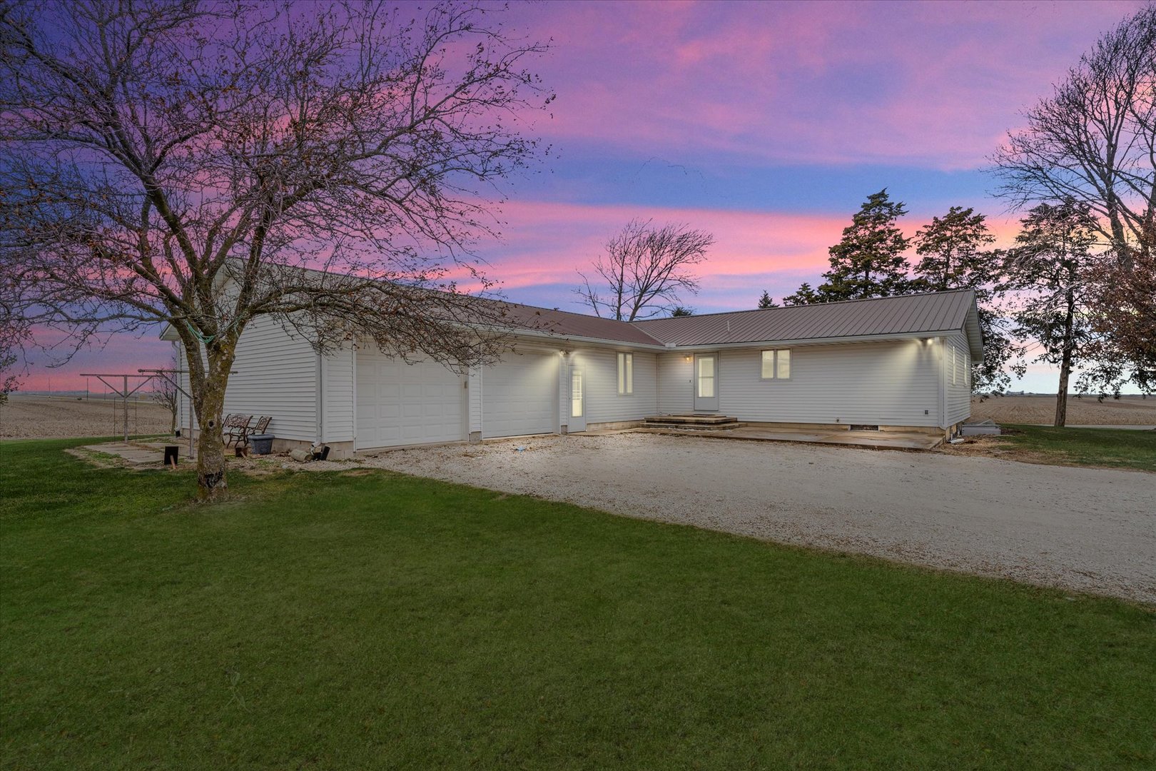 721 E 200 N Road Property Photo