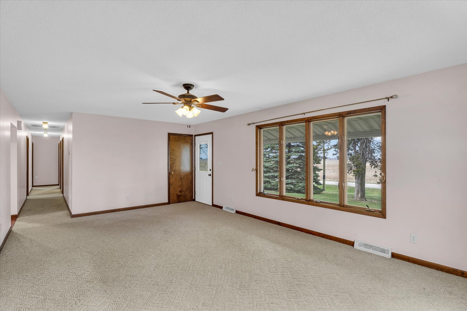 721 E 200 N Road Property Photo 6