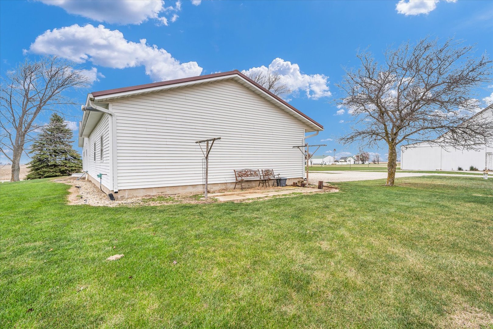 721 E 200 N Road Property Photo 44