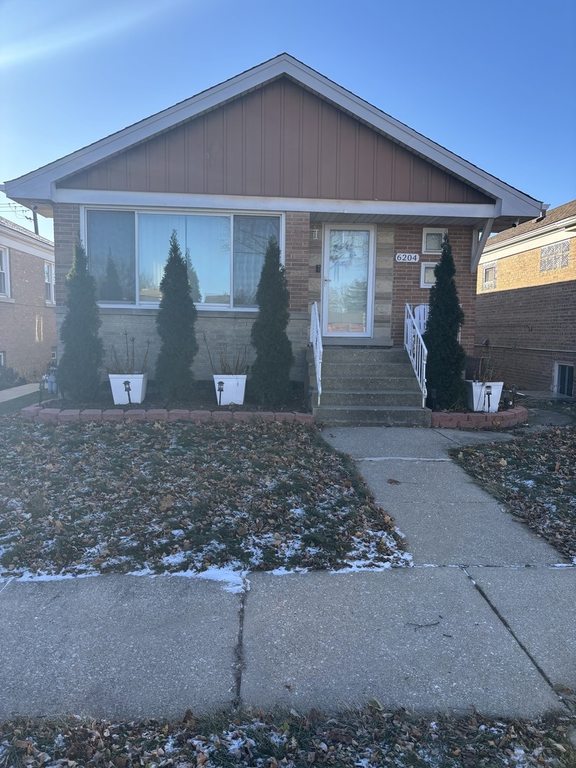 6204 35th Street Property Photo 1