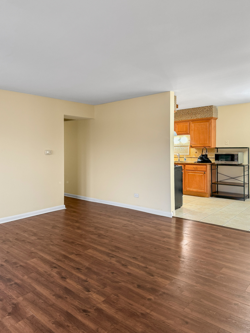 1324 Kingsbury Drive 1 Property Photo 4