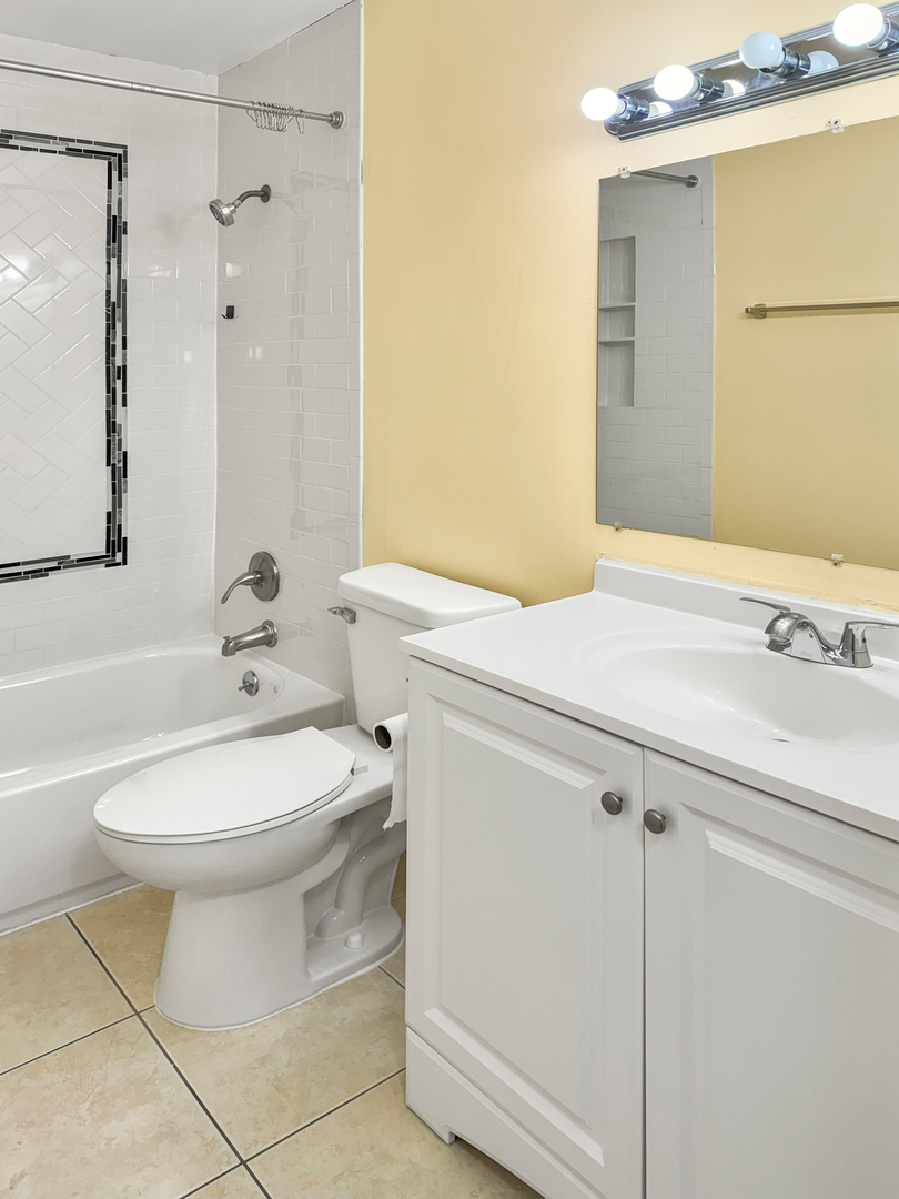 1324 Kingsbury Drive 1 Property Photo 6