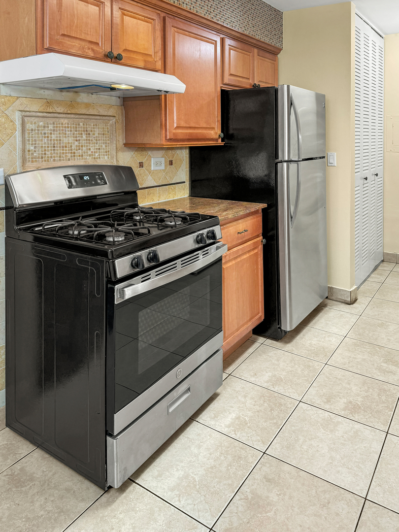 1324 Kingsbury Drive 1 Property Photo 16