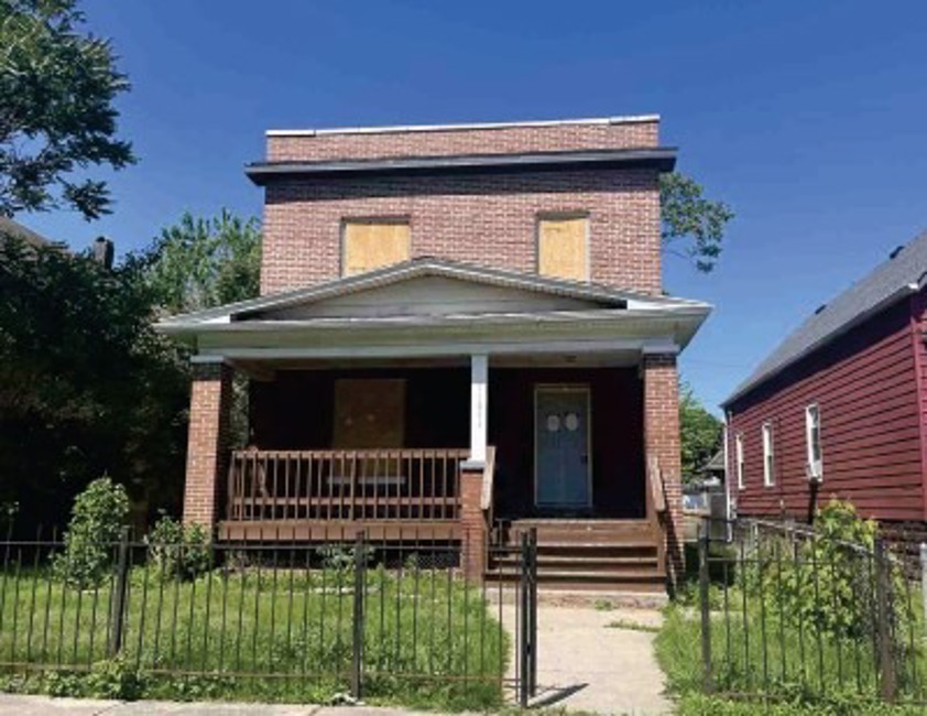 11806 S Parnell Avenue Property Photo 2