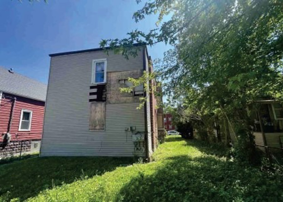 11806 S Parnell Avenue Property Photo 5