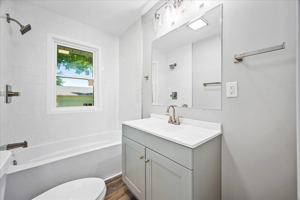 405 N Walnut Street Property Photo 11
