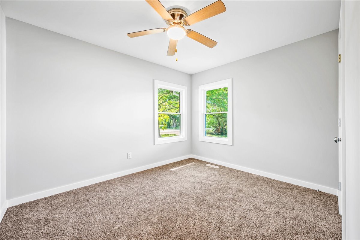 405 N Walnut Street Property Photo 12
