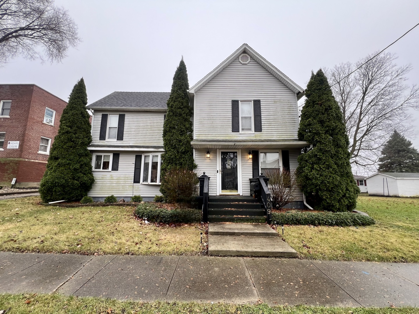 409 E Honeywell Avenue Property Photo