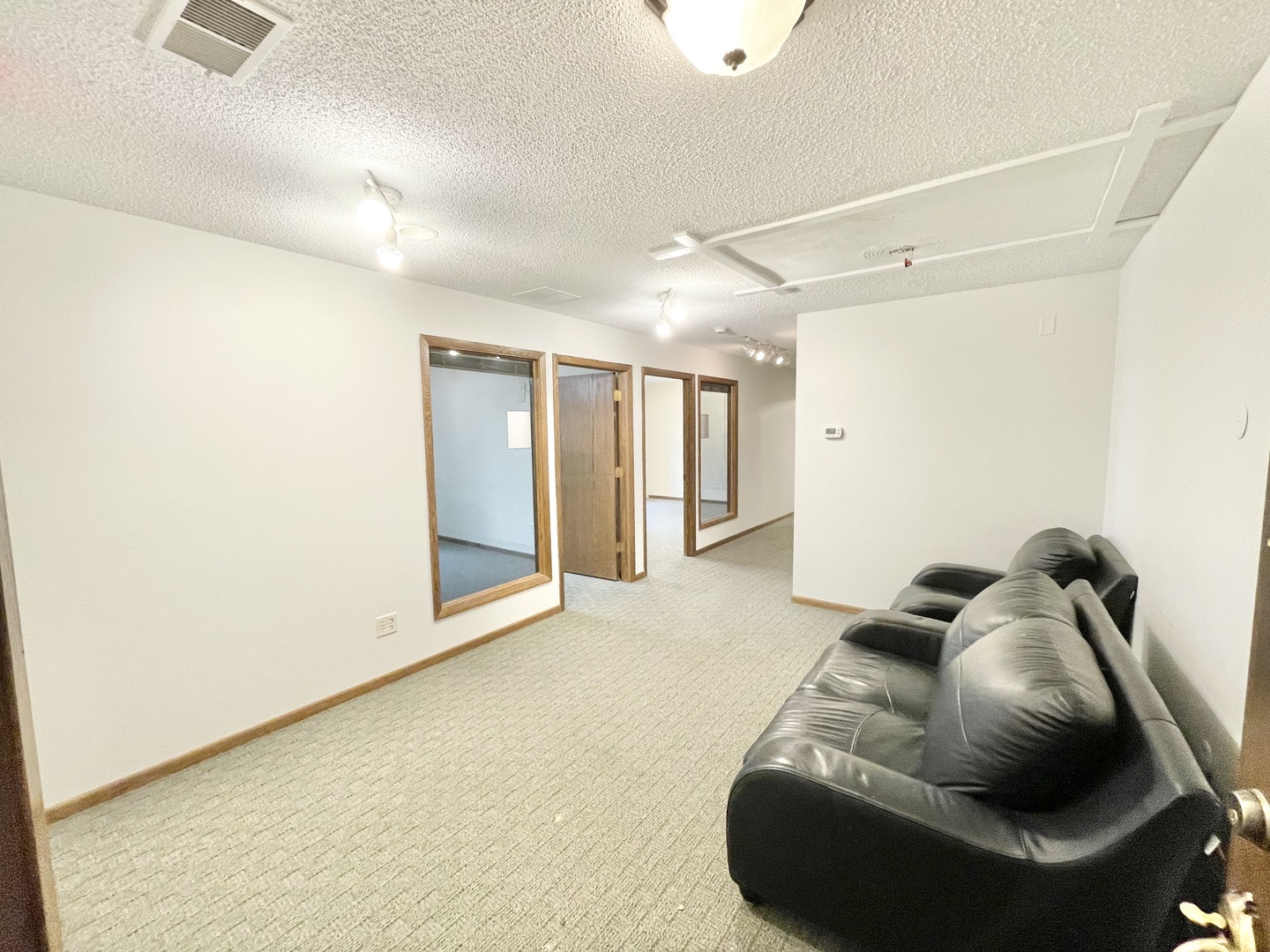 2000 Larkin Avenue 301-302 Property Photo 2