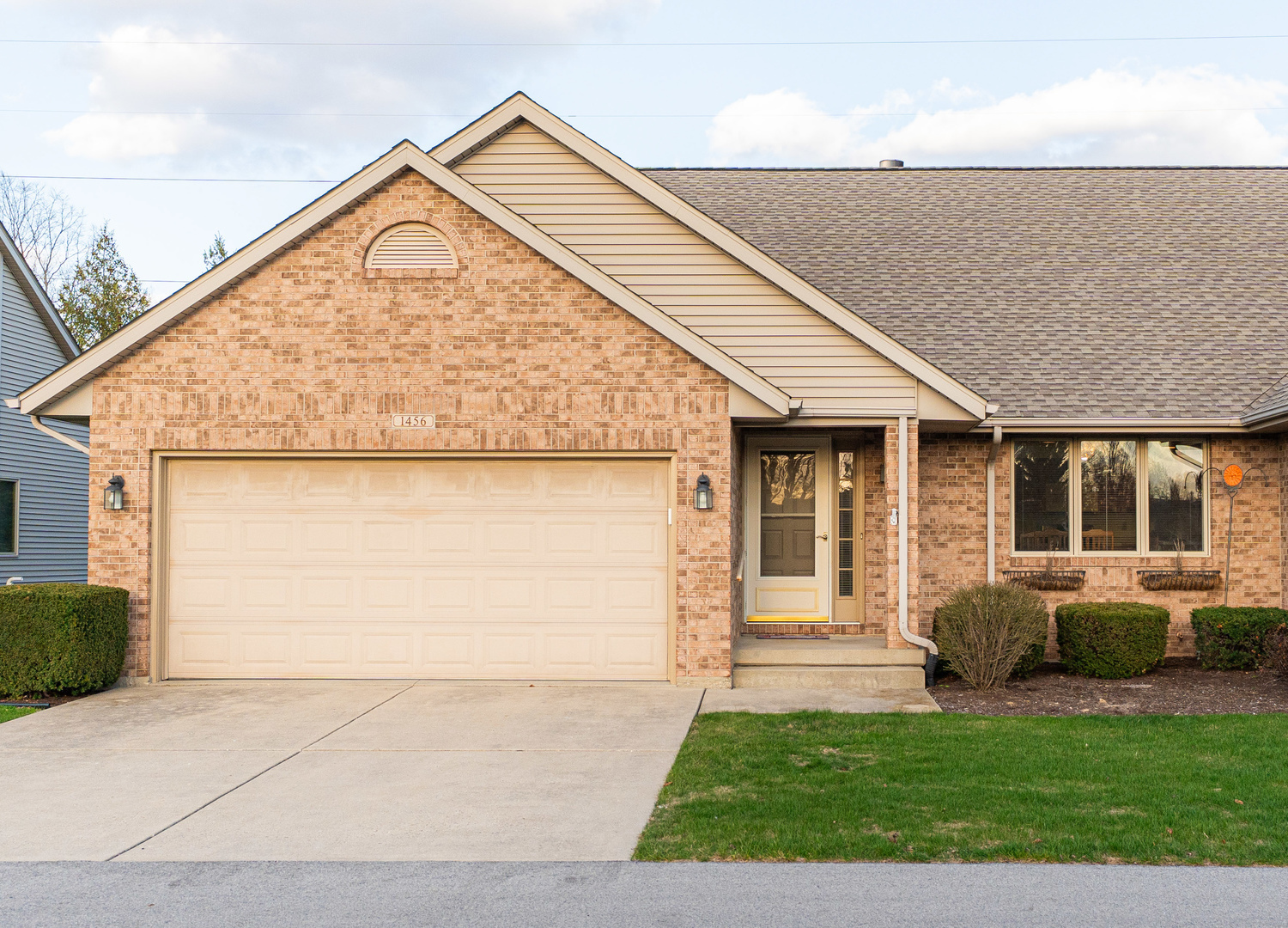1456 Adrienne Circle Property Photo 1