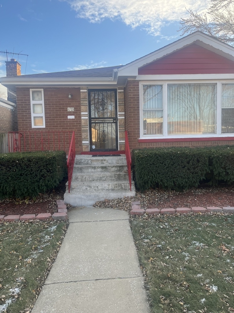 1723 W 75th Place Property Photo 1