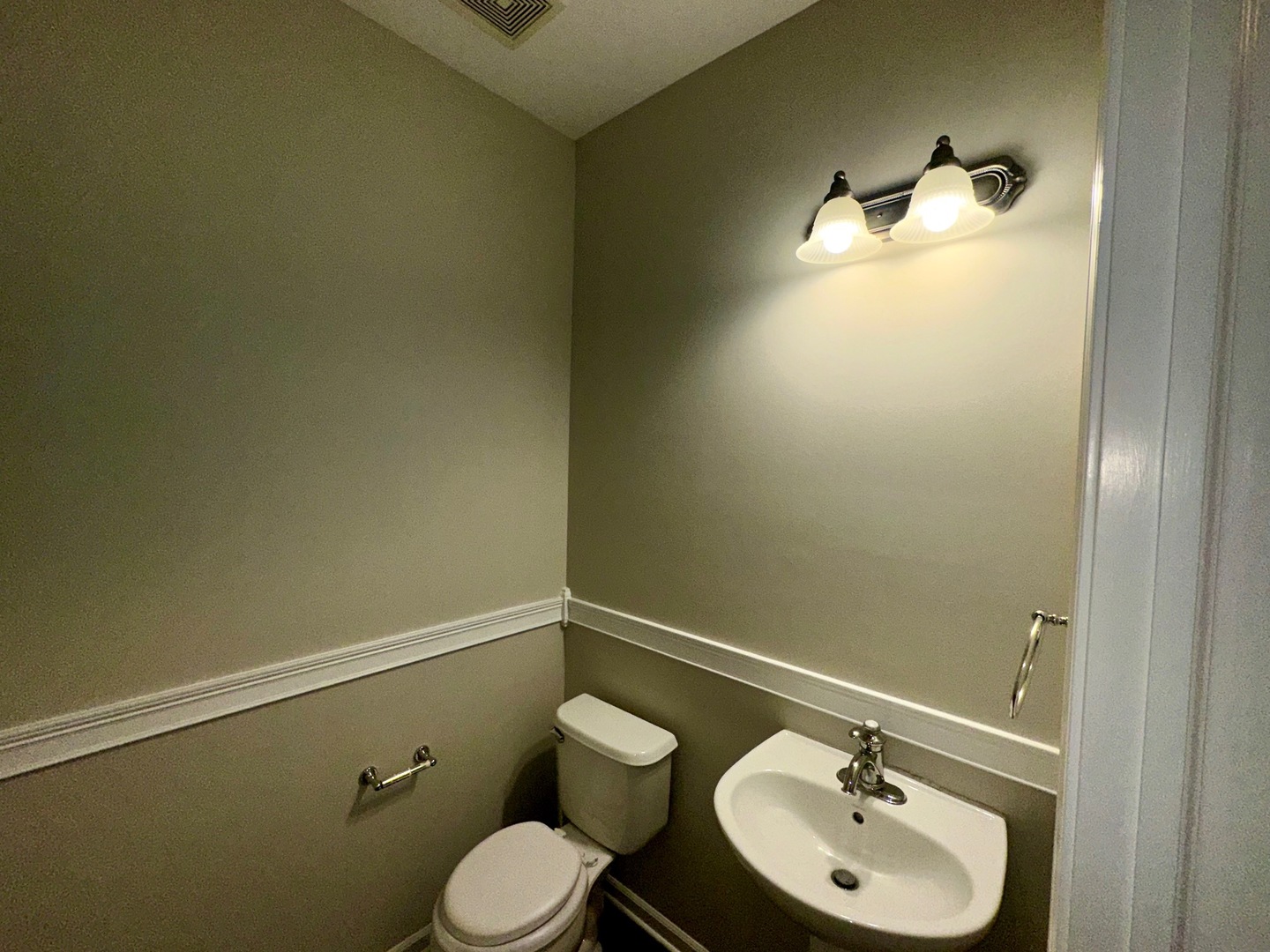 0n677 Fieldstone Lane Property Photo 15