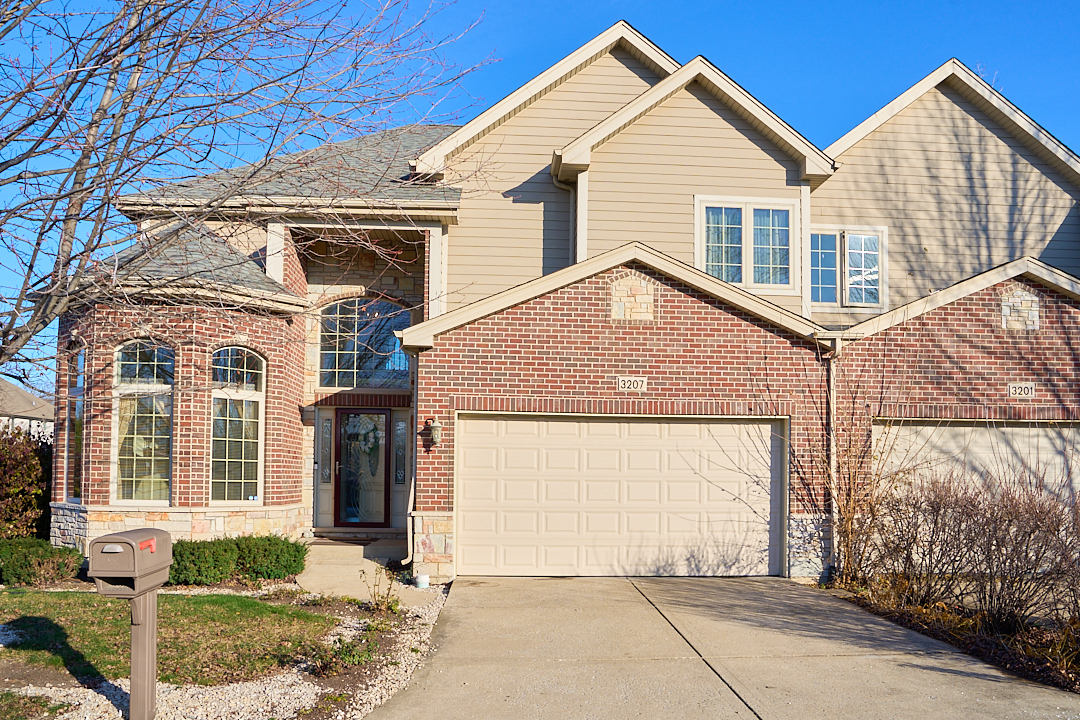 3207 Nottingham Court Property Photo