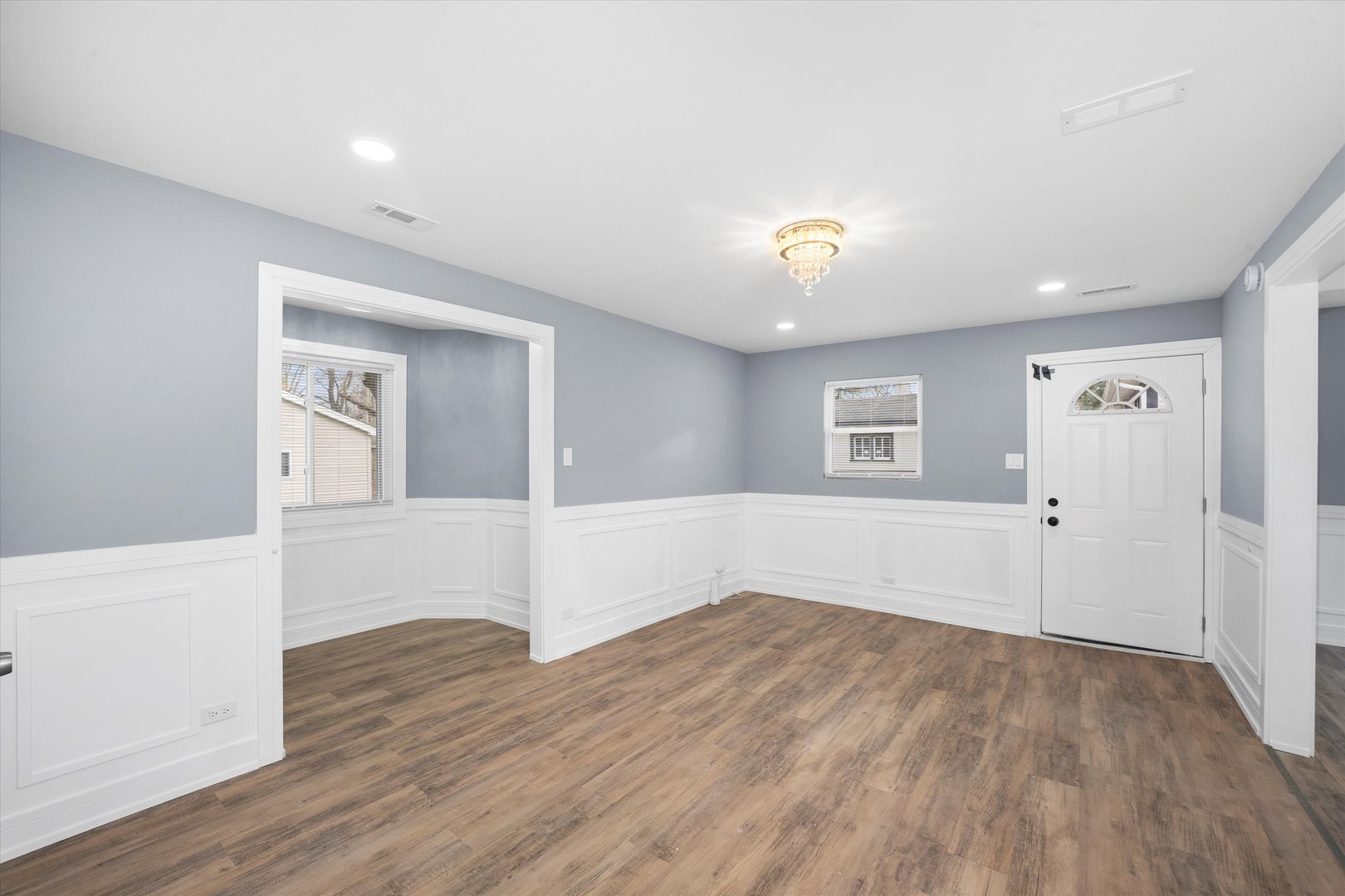 14619 Minerva Avenue Property Photo 2