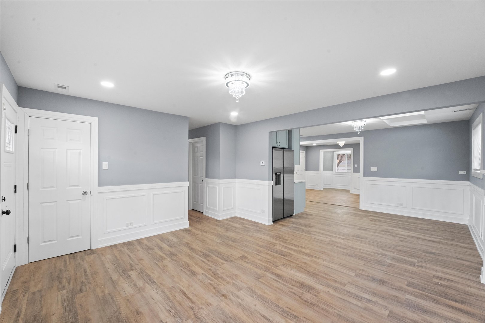 14619 Minerva Avenue Property Photo 3