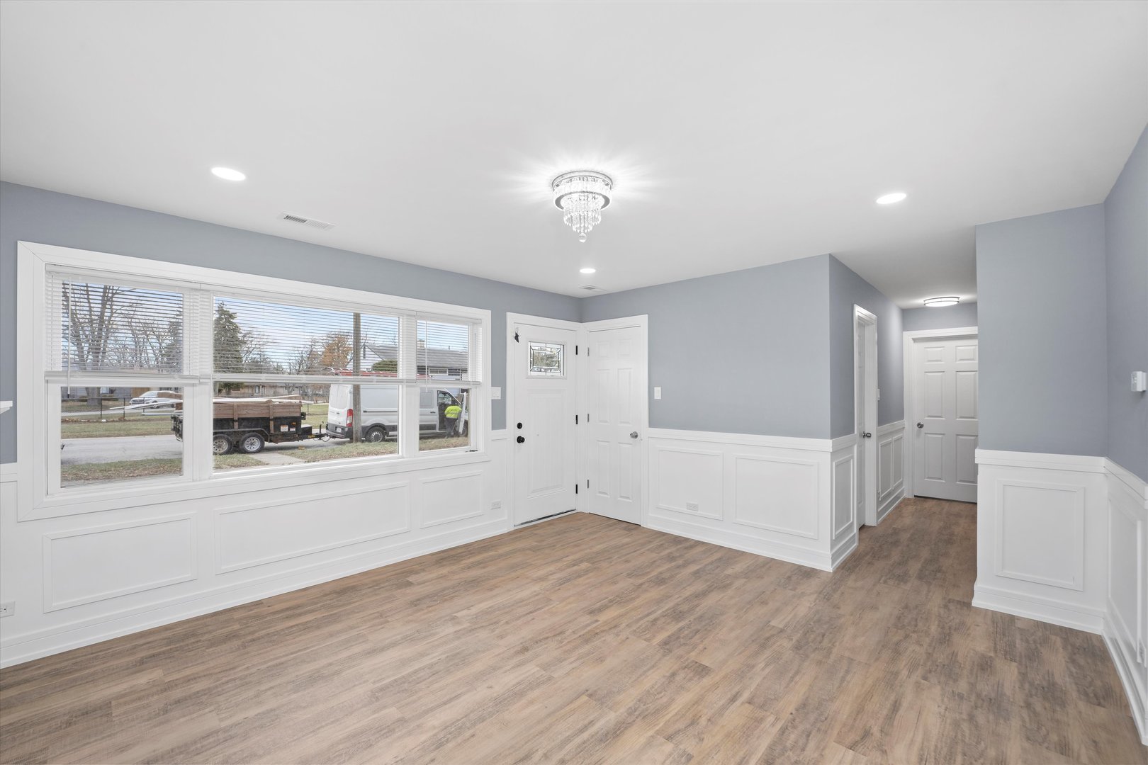 14619 Minerva Avenue Property Photo 4
