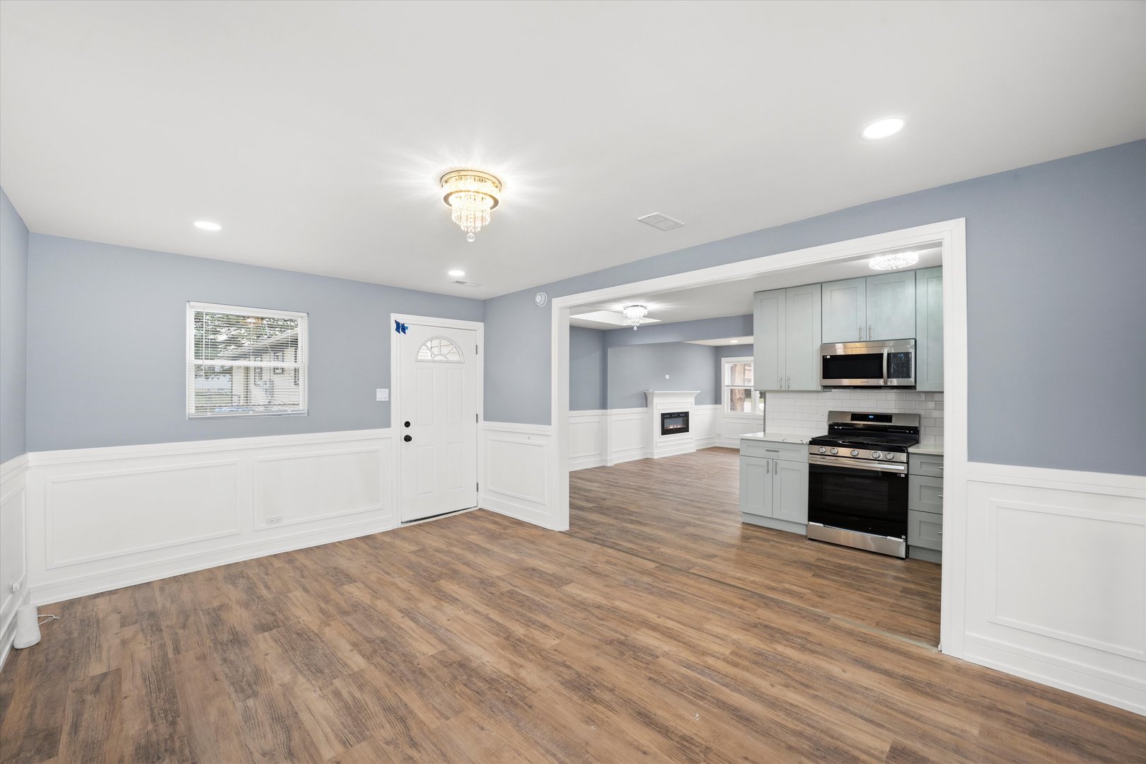 14619 Minerva Avenue Property Photo 8