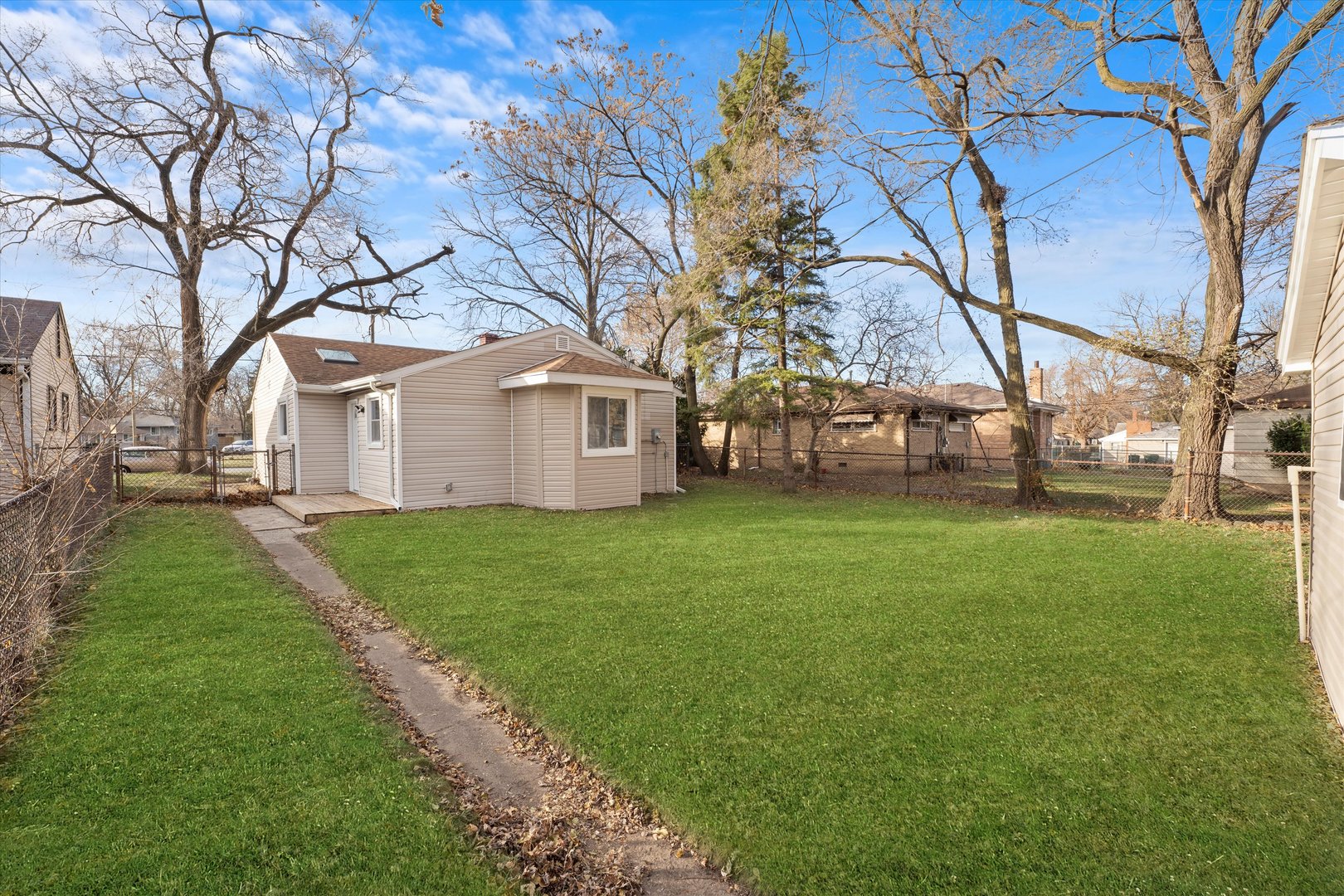 14619 Minerva Avenue Property Photo 20