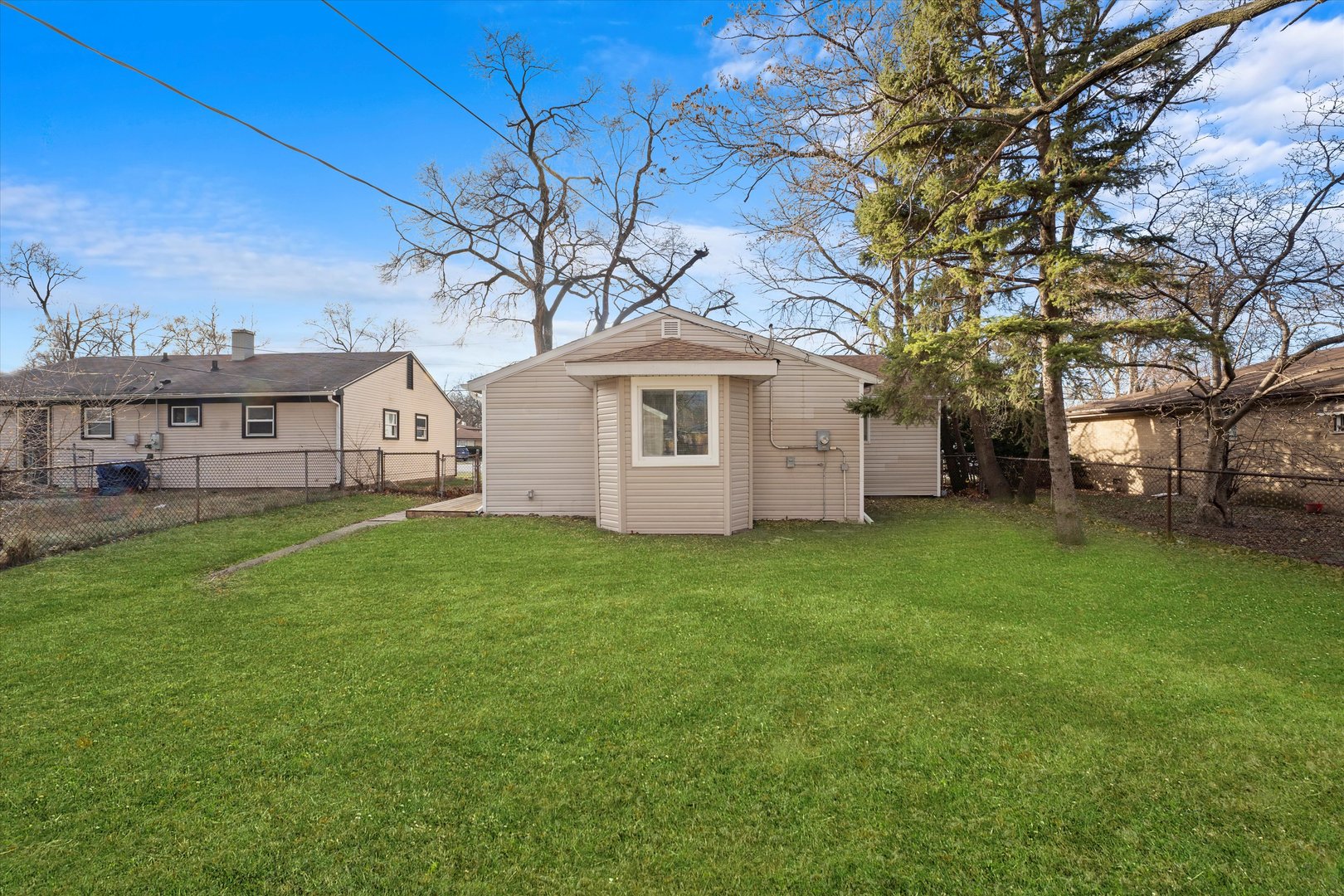 14619 Minerva Avenue Property Photo 21
