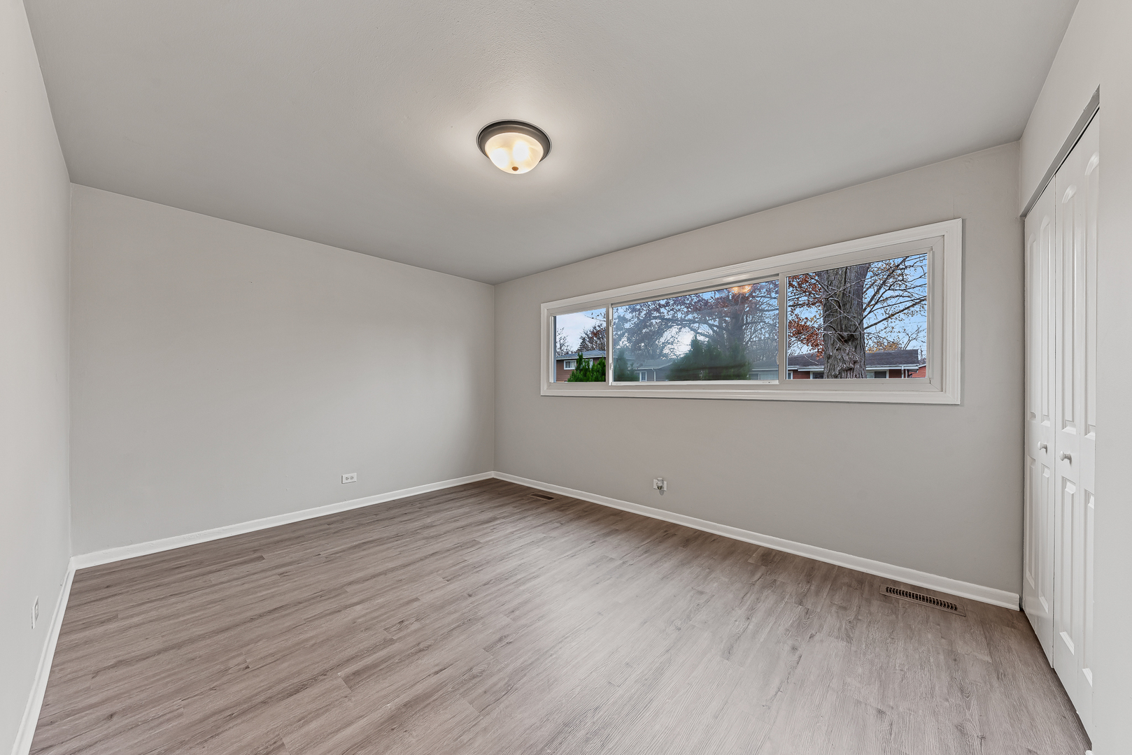135 Hay Street Property Photo 13