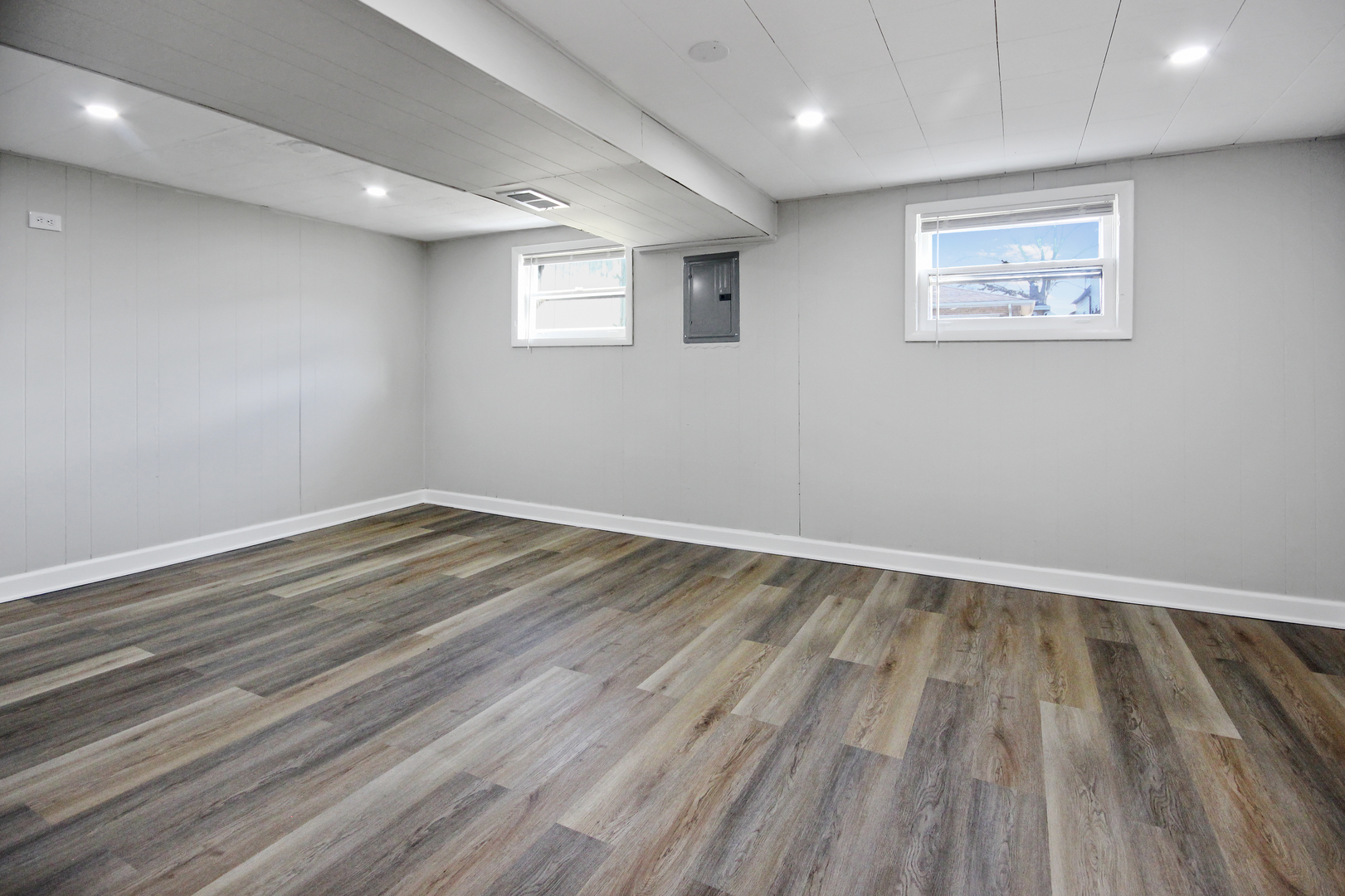 13141 S Green Bay Avenue Property Photo 6