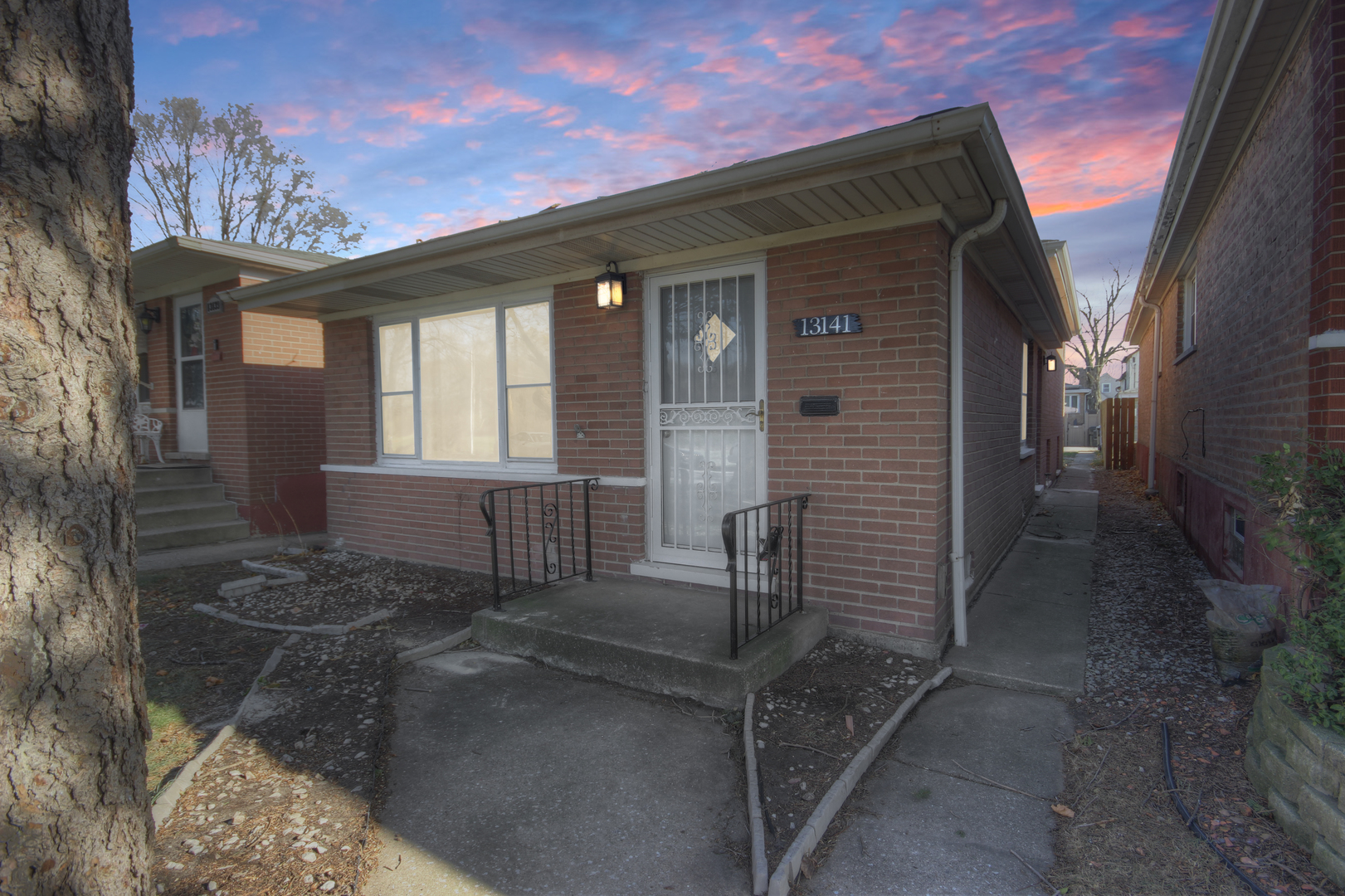 13141 S Green Bay Avenue Property Photo 12