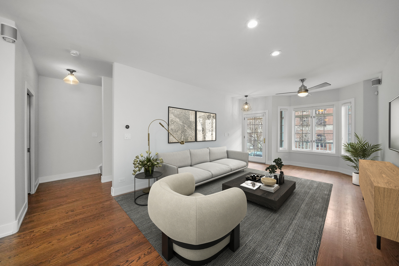 1026 W Monroe Street Property Photo 3