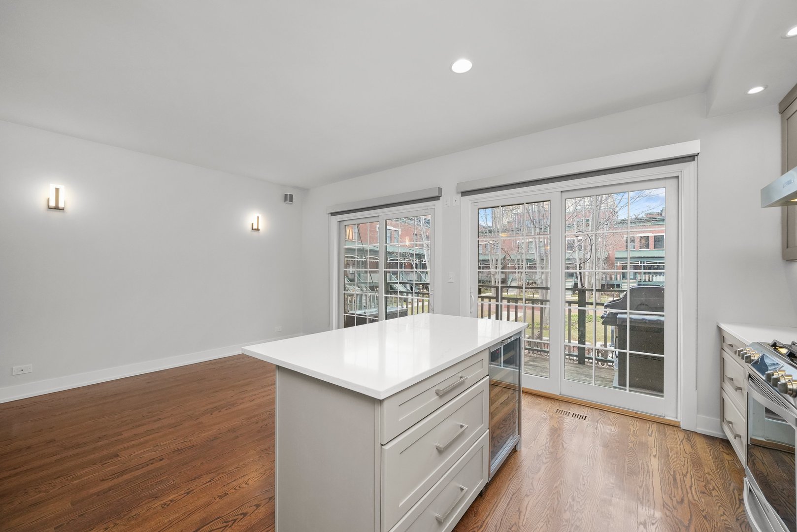 1026 W Monroe Street Property Photo 12