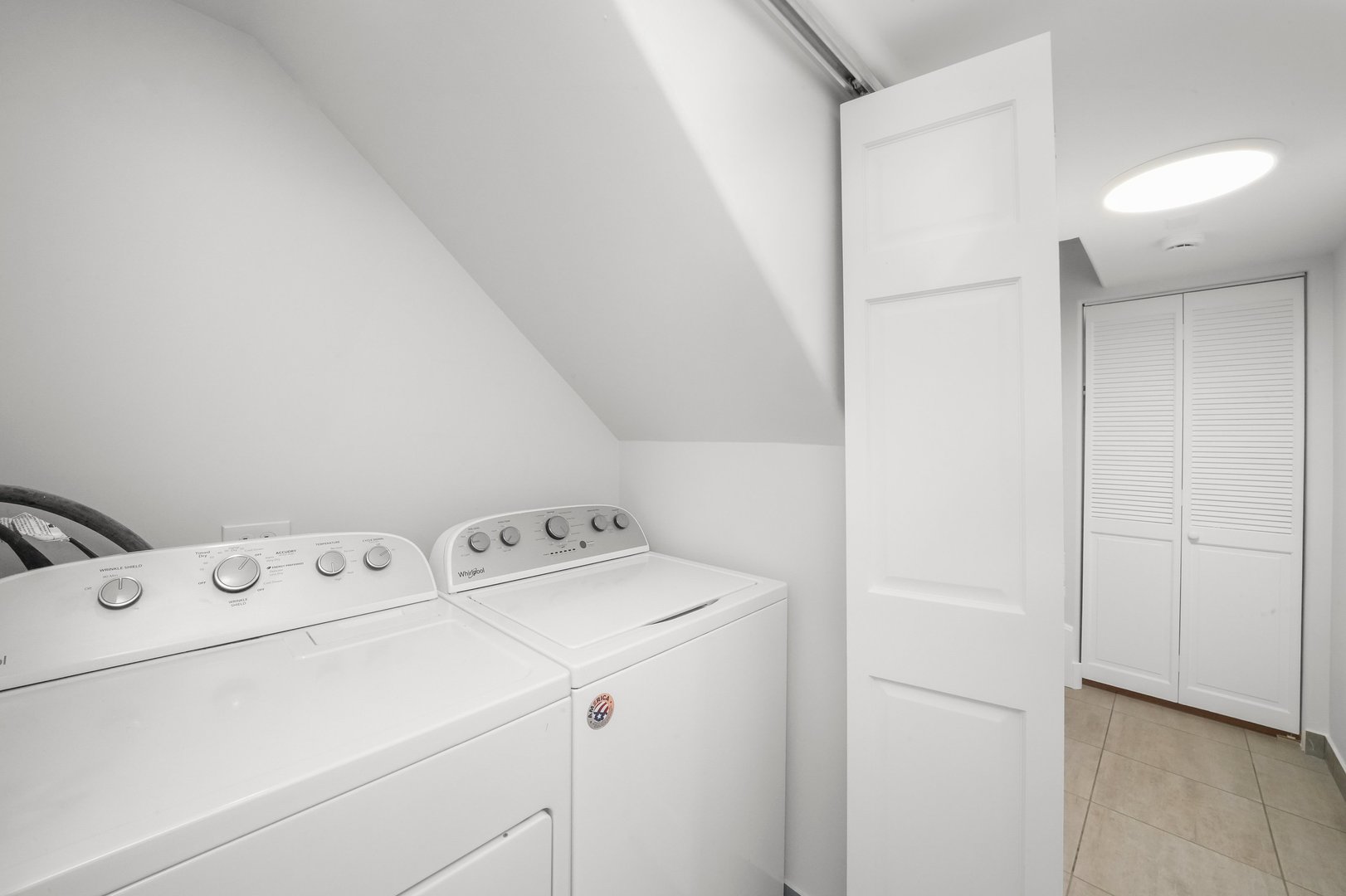1026 W Monroe Street Property Photo 24