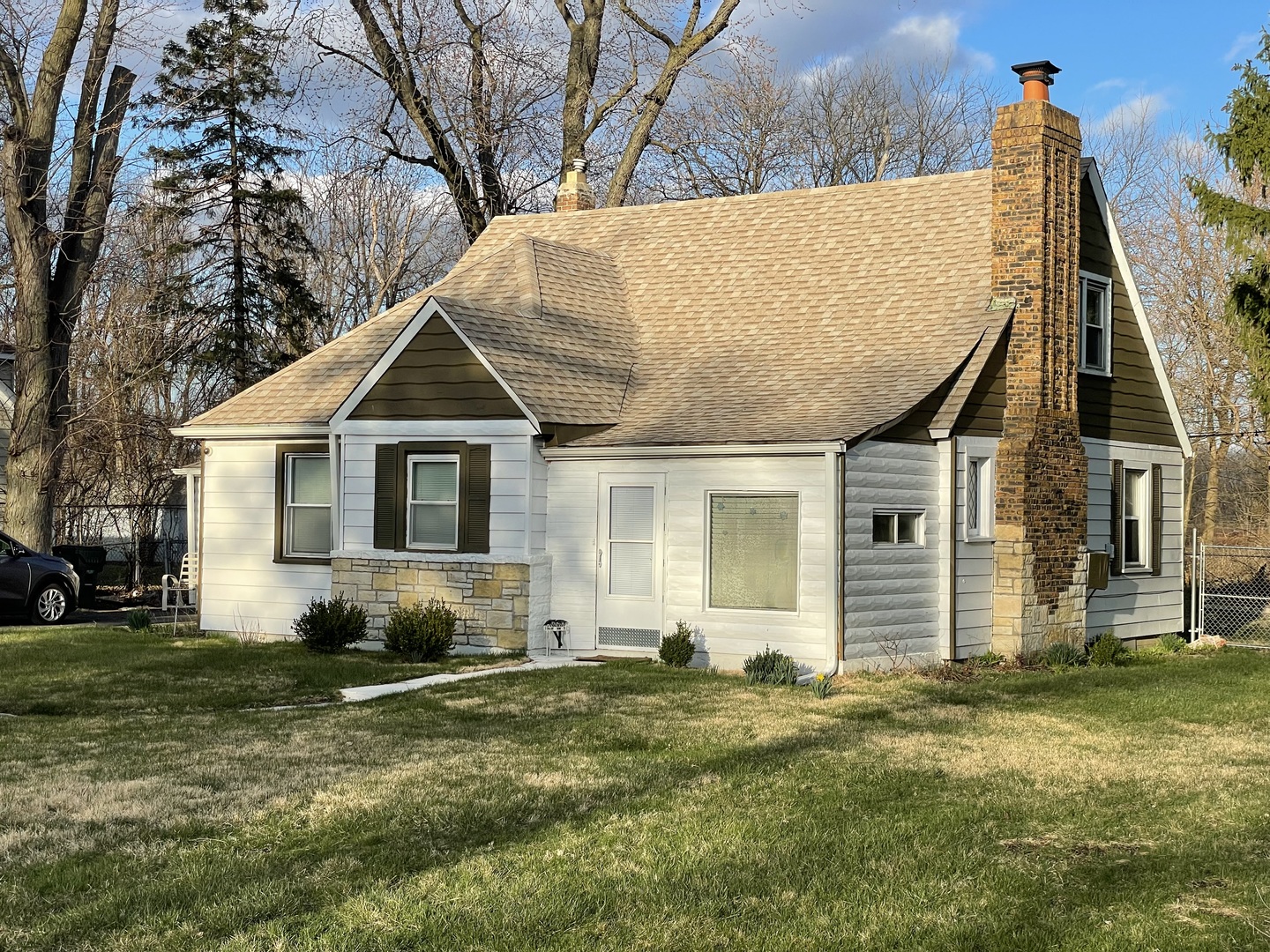 15821 Whipple Avenue Property Photo 1