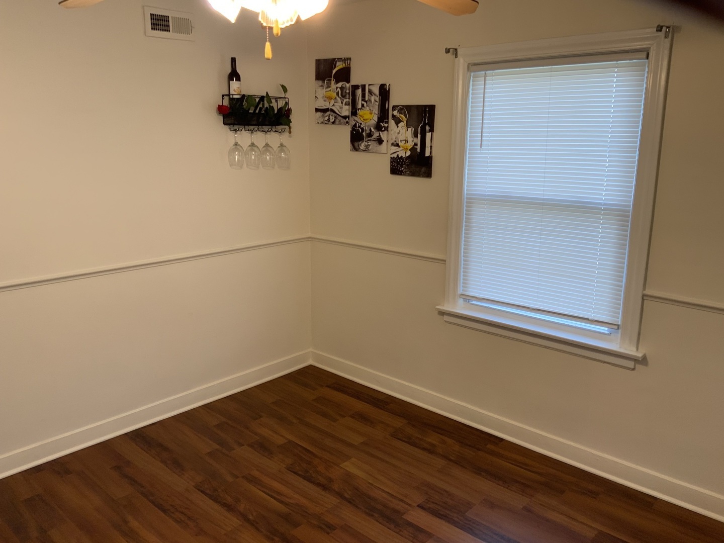 15821 Whipple Avenue Property Photo 9
