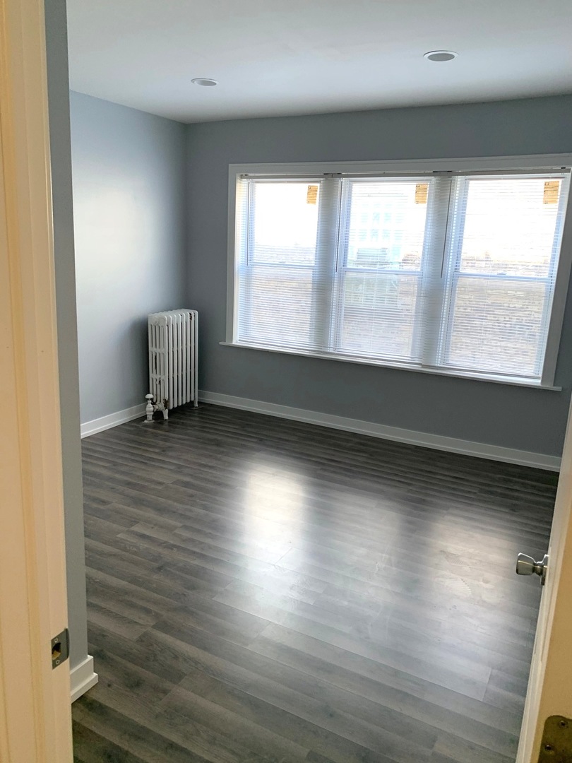7931 S Vernon Avenue Property Photo 12