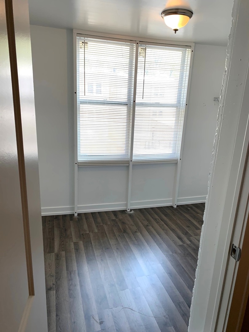 7931 S Vernon Avenue Property Photo 14